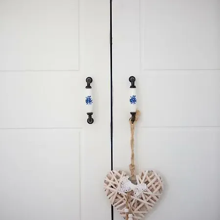 فندق مبيت وإفطار Ayl-inn